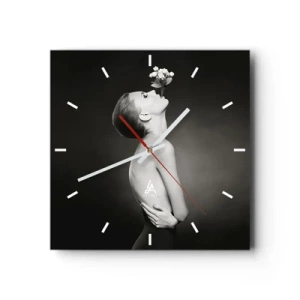 Horloge murale - Pendule murale - Silhouette noire et blanche d'une femme avec une fleur - 30x30cm - Elégance excentrique - Décoration murale moderne pour le salon et la chambre ARTTOR