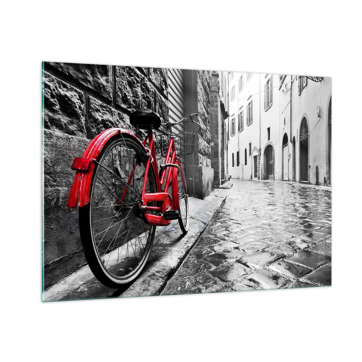 Impression sur verre - Image sur verre - Un vélo rouge sur une rue pavée avec un fond monochrome. - 100x70cm - La vraie beauté ne vieillit pas - Décoration murale moderne pour le salon et la chambre ARTTOR