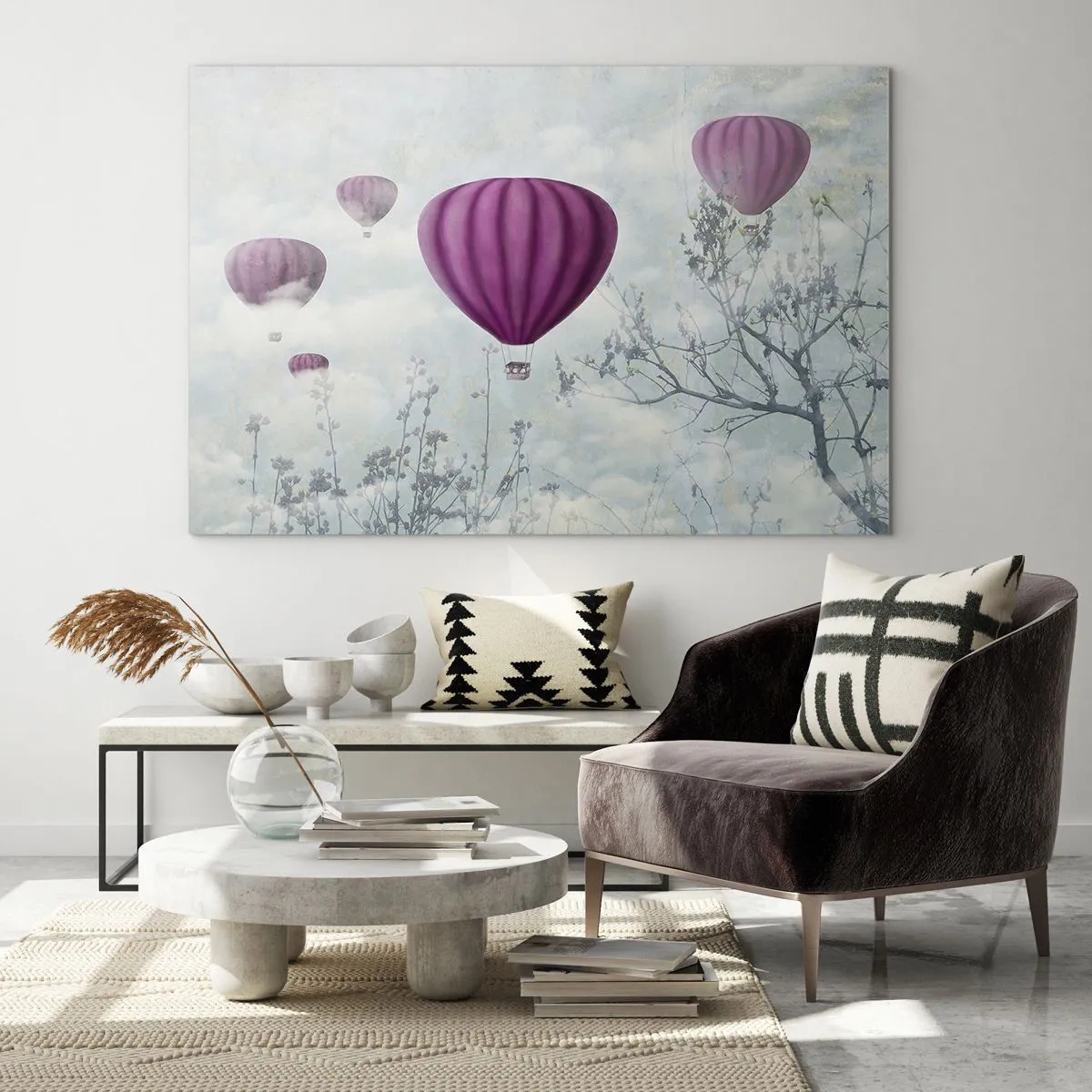 Impression sur verre - Image sur verre - Des ballons violets flottant parmi les nuages et les branches des arbres - 70x50cm - Comme des navires dans le ciel - Décoration murale moderne pour le salon et la chambre ARTTOR