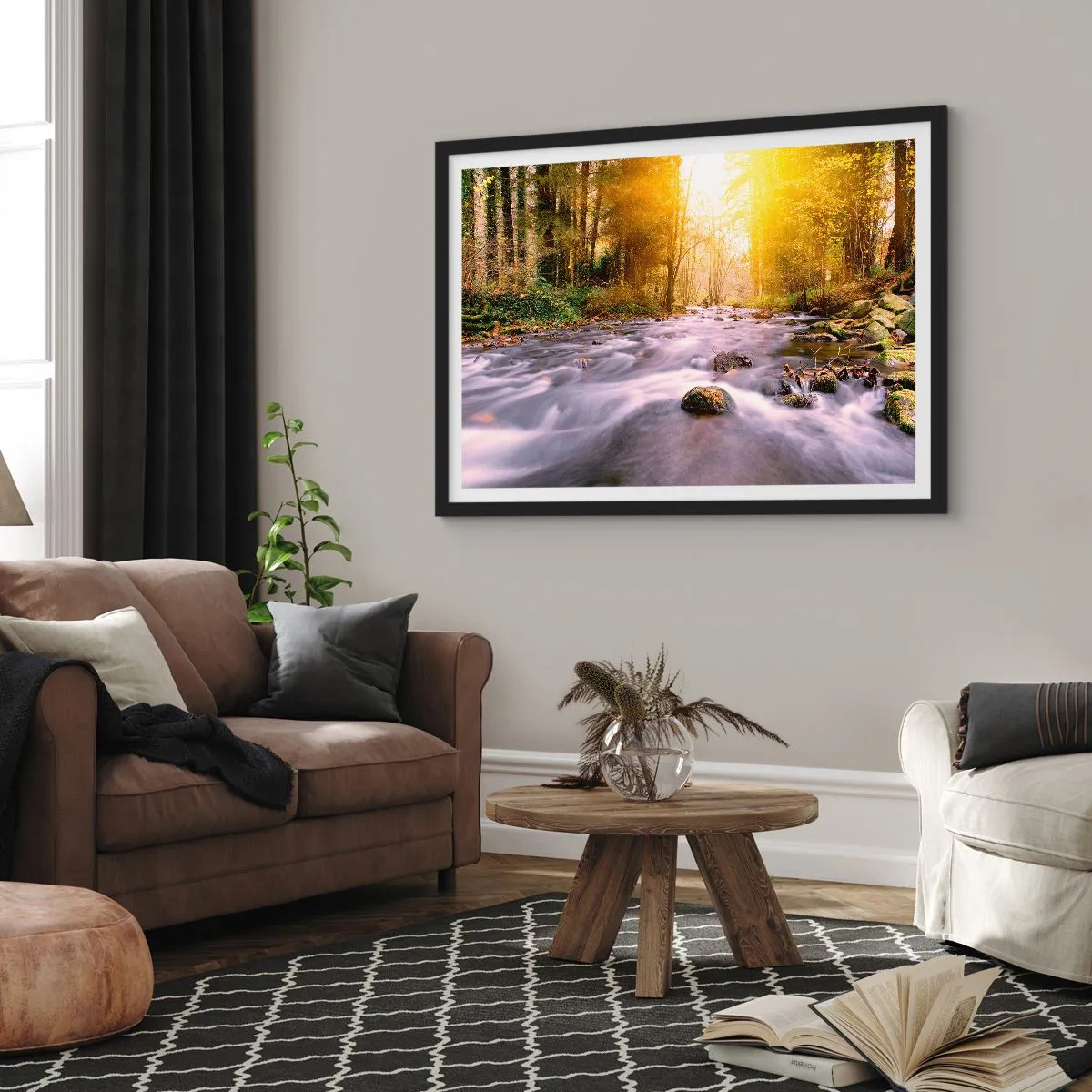 Affiche dans un cadre noir - Poster - Un ruisseau forestier illuminé par les rayons du soleil - 100x70cm - Malachite dans un cadre argent et or - Décoration murale moderne pour le salon et la chambre ARTTOR
