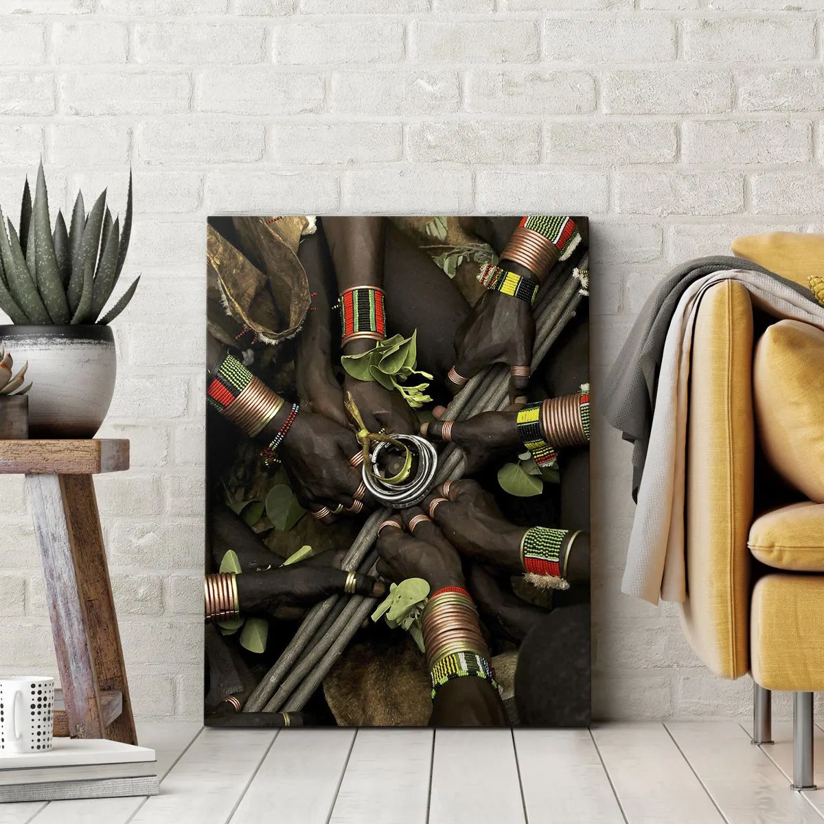 Impression sur toile - Image sur toile - Bracelets de main traditionnels dans un groupe de mains - 50x70cm - Nous sommes ensemble - Décoration murale moderne pour le salon et la chambre ARTTOR