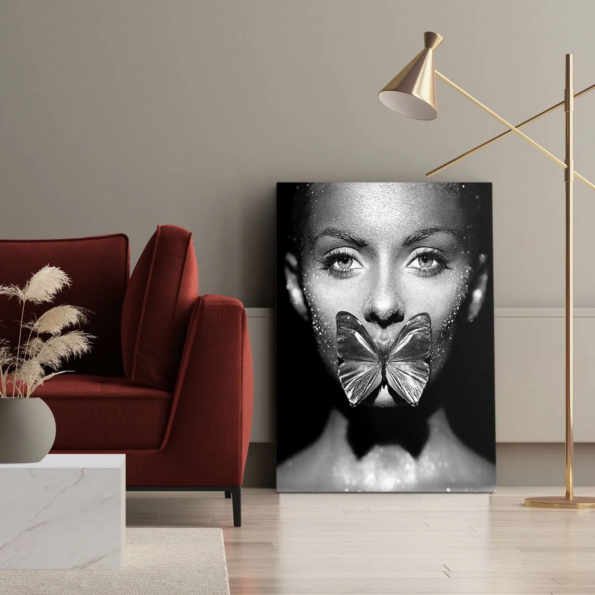 Impression sur toile - Image sur toile - Visage de femme en noir et blanc avec un papillon sur les lèvres - 70x100cm - Baiser papillon - Décoration murale moderne pour le salon et la chambre ARTTOR