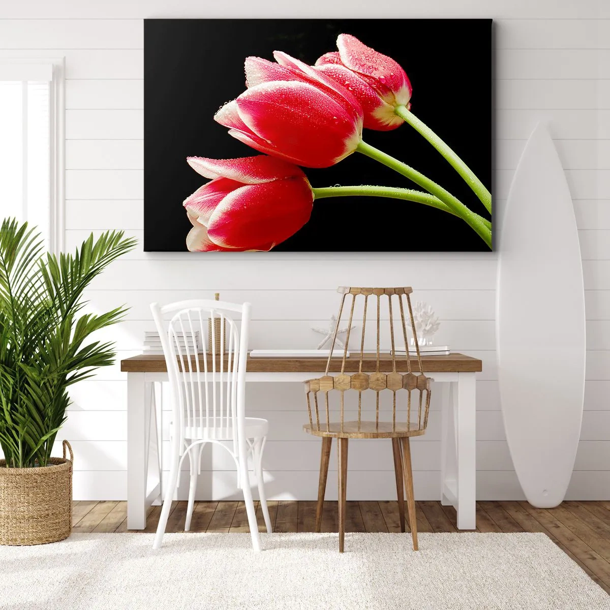 Impression sur toile - Image sur toile - Tulipes rouges avec des gouttes de rosée sur fond noir - 70x50cm - Une promesse d'amour pur - Décoration murale moderne pour le salon et la chambre ARTTOR