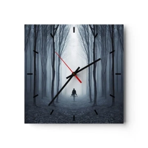 Horloge murale - Pendule murale - Une silhouette marchant parmi les arbres dans une forêt brumeuse - 30x30cm - Tout est simple et clair - Décoration murale moderne pour le salon et la chambre ARTTOR