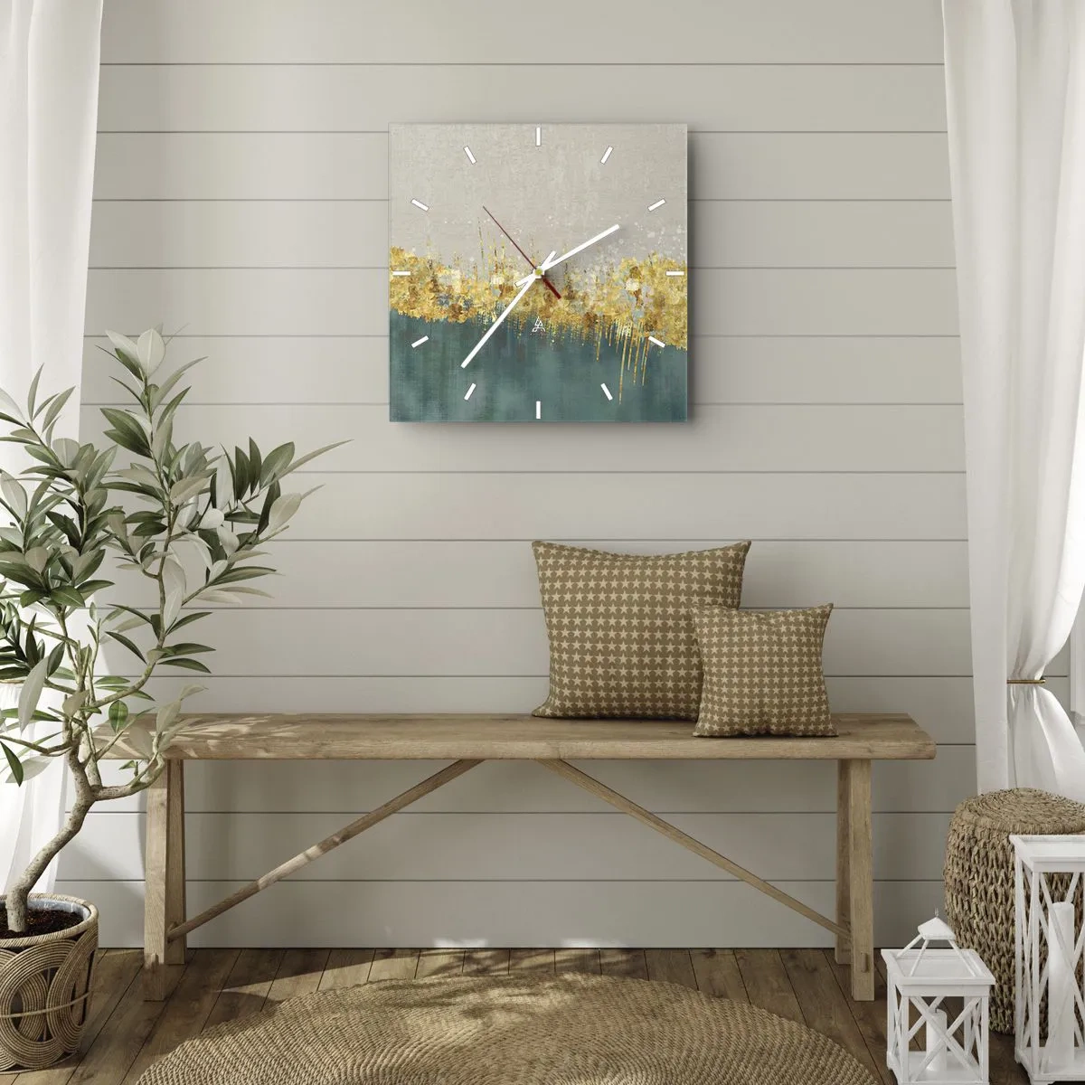 Horloge murale - Pendule murale - Des accents dorés sur un fond vert-beige - 30x30cm - La frontière dorée - Décoration murale moderne pour le salon et la chambre ARTTOR