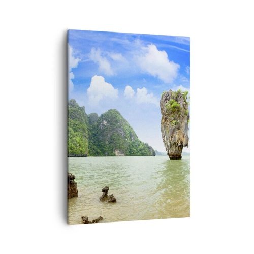 Impression sur toile - Image sur toile - Une formation rocheuse exotique entourée d'eau et de verdure sous un ciel bleu. - 50x70cm - Merveilles rocheuses de la nature - Décoration murale moderne pour le salon et la chambre ARTTOR