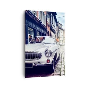 Impression sur toile - Image sur toile - Une voiture blanche classique dans une rue pavée de la ville - 80x120cm - Le passé est aujourd'hui - Décoration murale moderne pour le salon et la chambre ARTTOR
