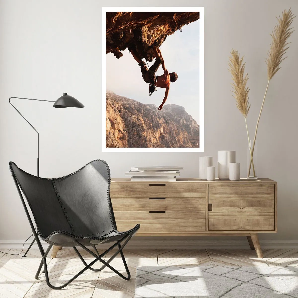 Affiche - Poster - Escalade au soleil - 50x70cm - Le monde rétréci dans une main sur une coupe de rocher - Décoration murale moderne pour le salon et la chambre ARTTOR