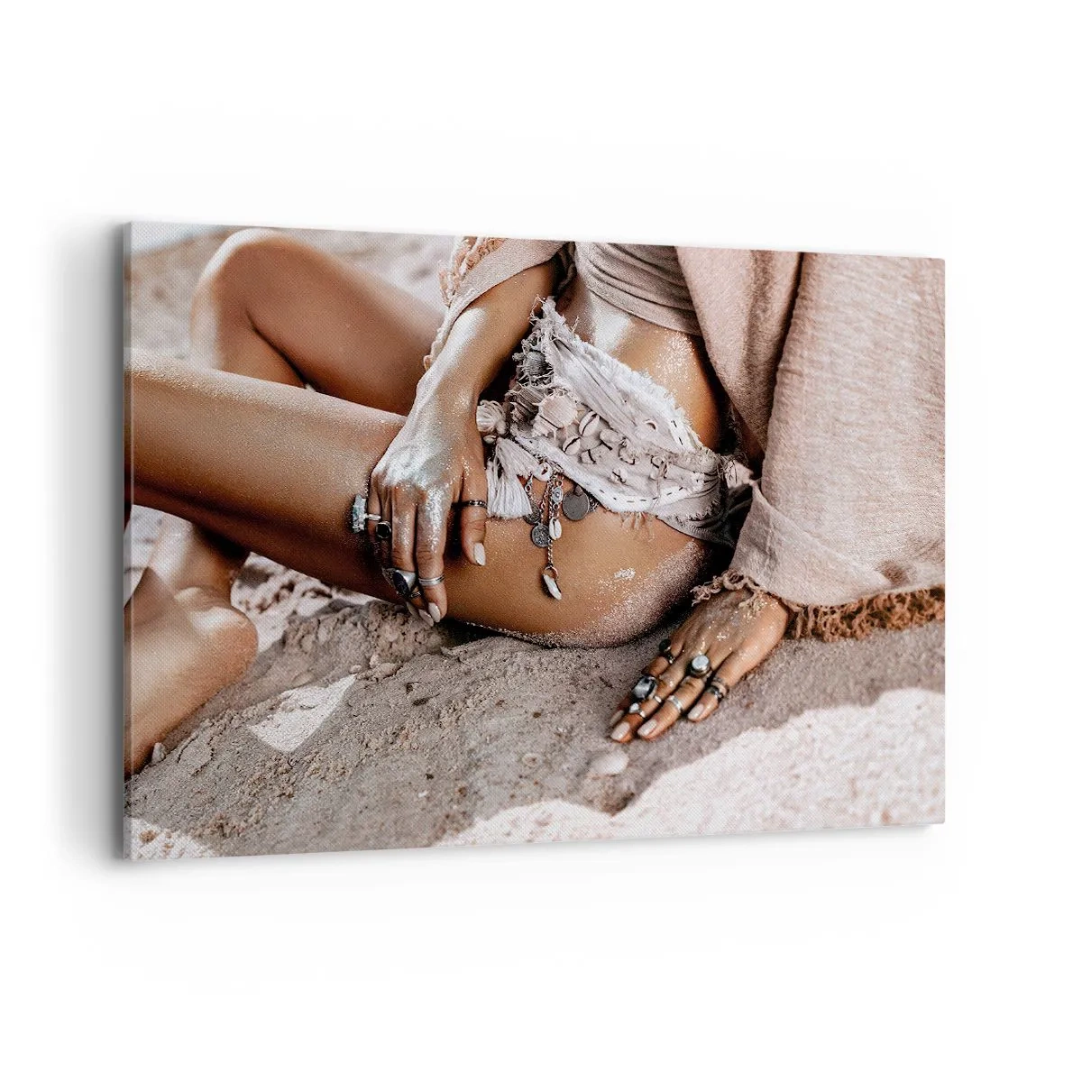 Impression sur toile - Image sur toile - Femme bohème sur la plage avec des bijoux - 100x70cm - Rejeté par la vague? - Décoration murale moderne pour le salon et la chambre ARTTOR