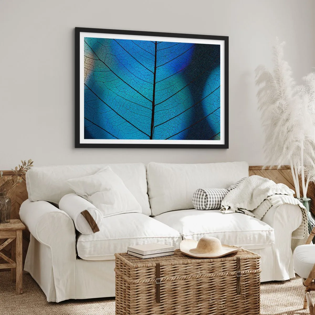 Affiche dans un cadre noir - Poster - Gros plan d'une feuille bleue avec des détails de veines visibles - 100x70cm - Construction complexe - Décoration murale moderne pour le salon et la chambre ARTTOR