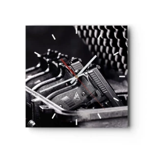Horloge murale - Pendule murale - Une image en noir et blanc d'une pile d'armes dans une valise. - 30x30cm - Sport masculin - Décoration murale moderne pour le salon et la chambre ARTTOR