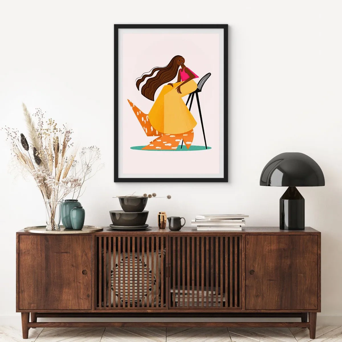 Affiche dans un cadre noir - Poster - Une figure féminine stylisée aux couleurs chaudes sur un fond abstrait. - 50x70cm - La mode est aussi amusante - Décoration murale moderne pour le salon et la chambre ARTTOR