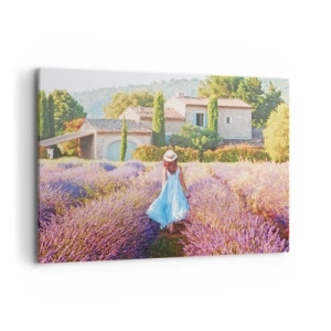 Impression sur toile - Image sur toile - Une femme en robe bleue marchant dans un champ de lavande avec vue sur une maison. - 100x70cm - Fille de la lavande - Décoration murale moderne pour le salon et la chambre ARTTOR