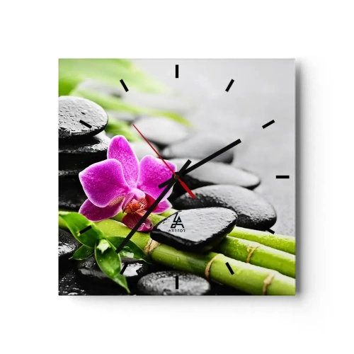 Horloge murale - Pendule murale - Orchidée violette, pierres noires et bambou dans une composition tranquille - 30x30cm - Dans un équilibre de calme - Décoration murale moderne pour le salon et la chambre ARTTOR