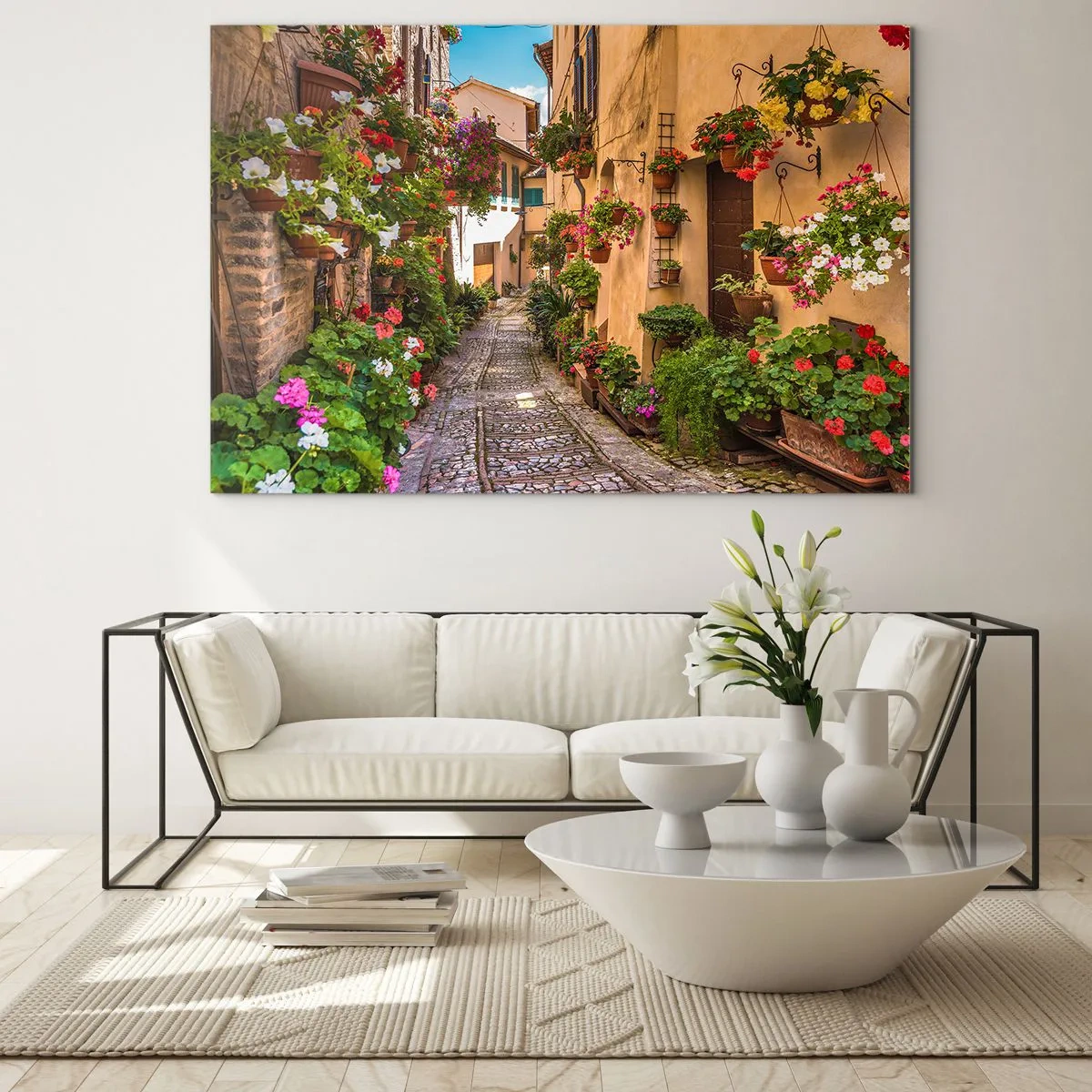 Impression sur verre - Image sur verre - Une charmante ruelle italienne avec des fleurs en pot et une rue pavée - 70x50cm - Ruelle italienne - Décoration murale moderne pour le salon et la chambre ARTTOR