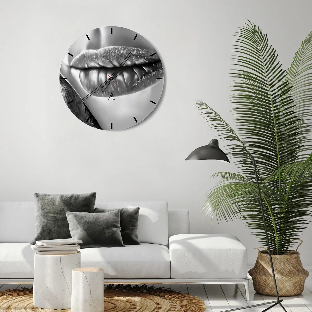 Horloge murale - Pendule murale - Lèvres sensuelles dans des tons noirs et blancs - 30x30cm - Je sais à quoi tu penses… - Décoration murale moderne pour le salon, la cuisine et la chambre ARTTOR