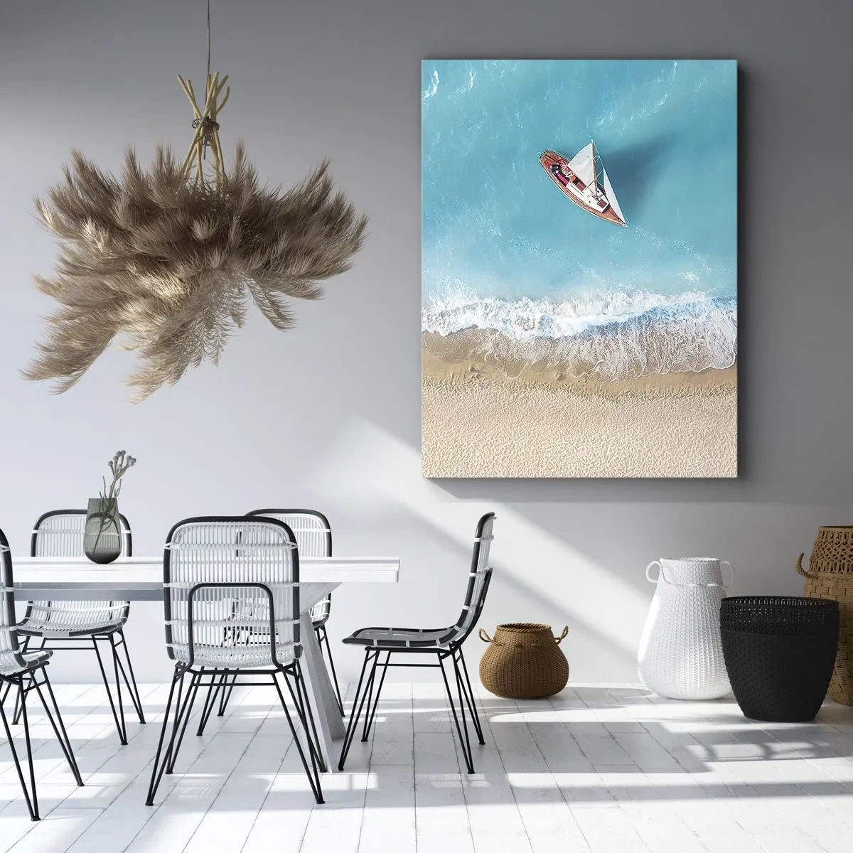 Impression sur toile - Image sur toile - Vue aérienne d'un bateau sur la plage - 70x100cm - A la frontière de l'azur et de l'or - Décoration murale moderne pour le salon et la chambre ARTTOR