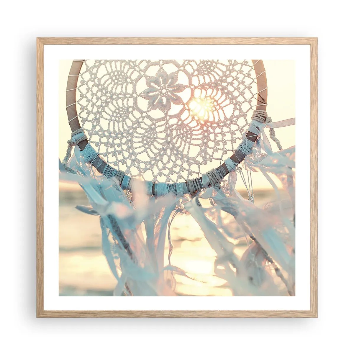 Affiche dans un chêne clair - Poster - Totem en dentelle - 60x60 cm