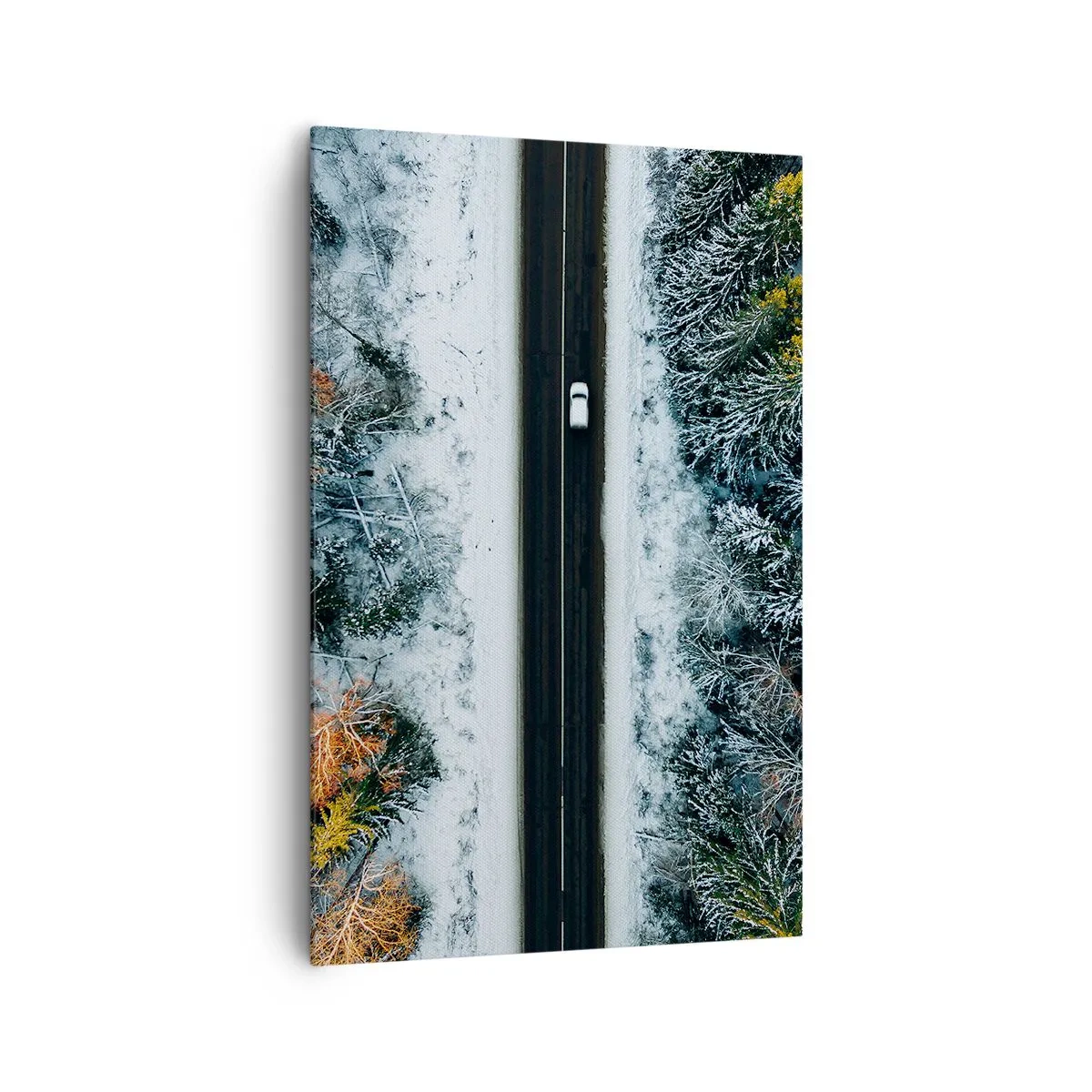 Impression sur toile - Image sur toile - Une route à travers une forêt hivernale vue à vol d'oiseau - 80x120cm - Couper à travers la forêt d'hiver - Décoration murale moderne pour le salon et la chambre ARTTOR