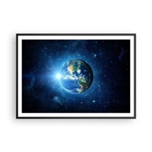 Affiche dans un cadre noir - Poster - La Terre dans l'espace entourée d'étoiles et de lumière - 100x70cm - Nous sommes au paradis - Décoration murale moderne pour le salon et la chambre ARTTOR