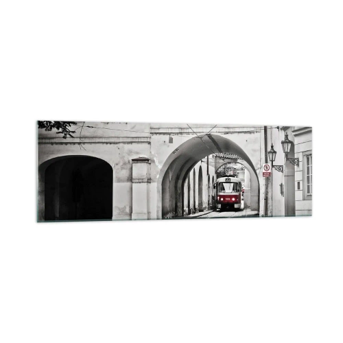Impression sur verre - Image sur verre - Un tramway noir et blanc dans une rue historique de la ville - 160x50cm - Dans le labyrinthe de la ville - Décoration murale moderne pour le salon et la chambre ARTTOR