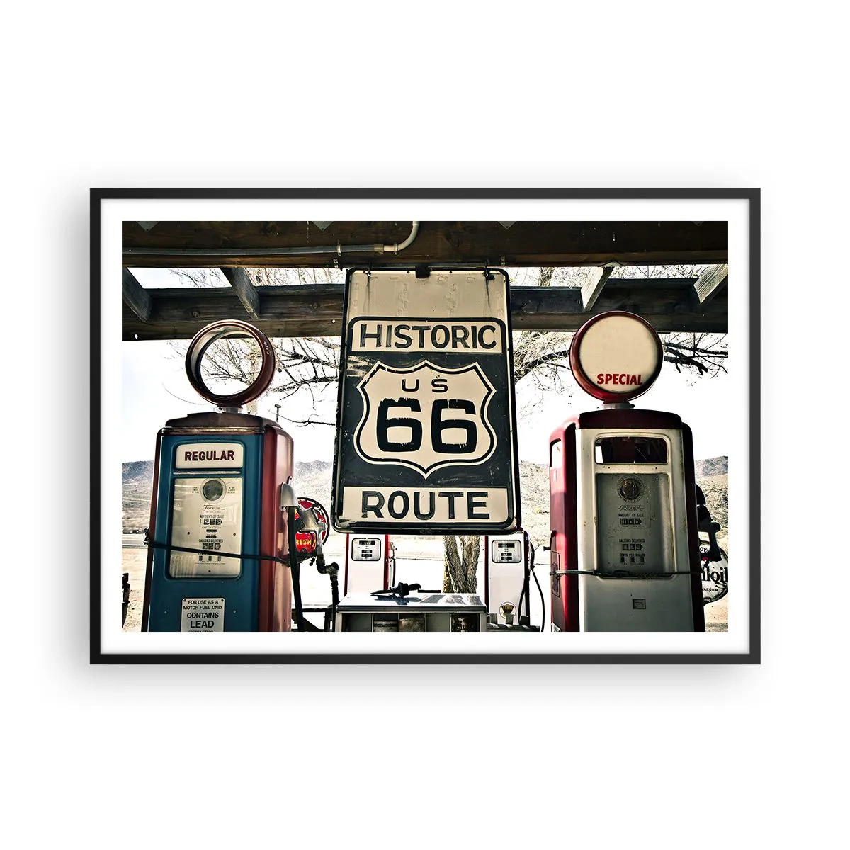 Affiche dans un cadre noir - Poster - Station-service historique de la Route 66 - 100x70cm - Voyage rétro américain - Décoration murale moderne pour le salon et la chambre ARTTOR