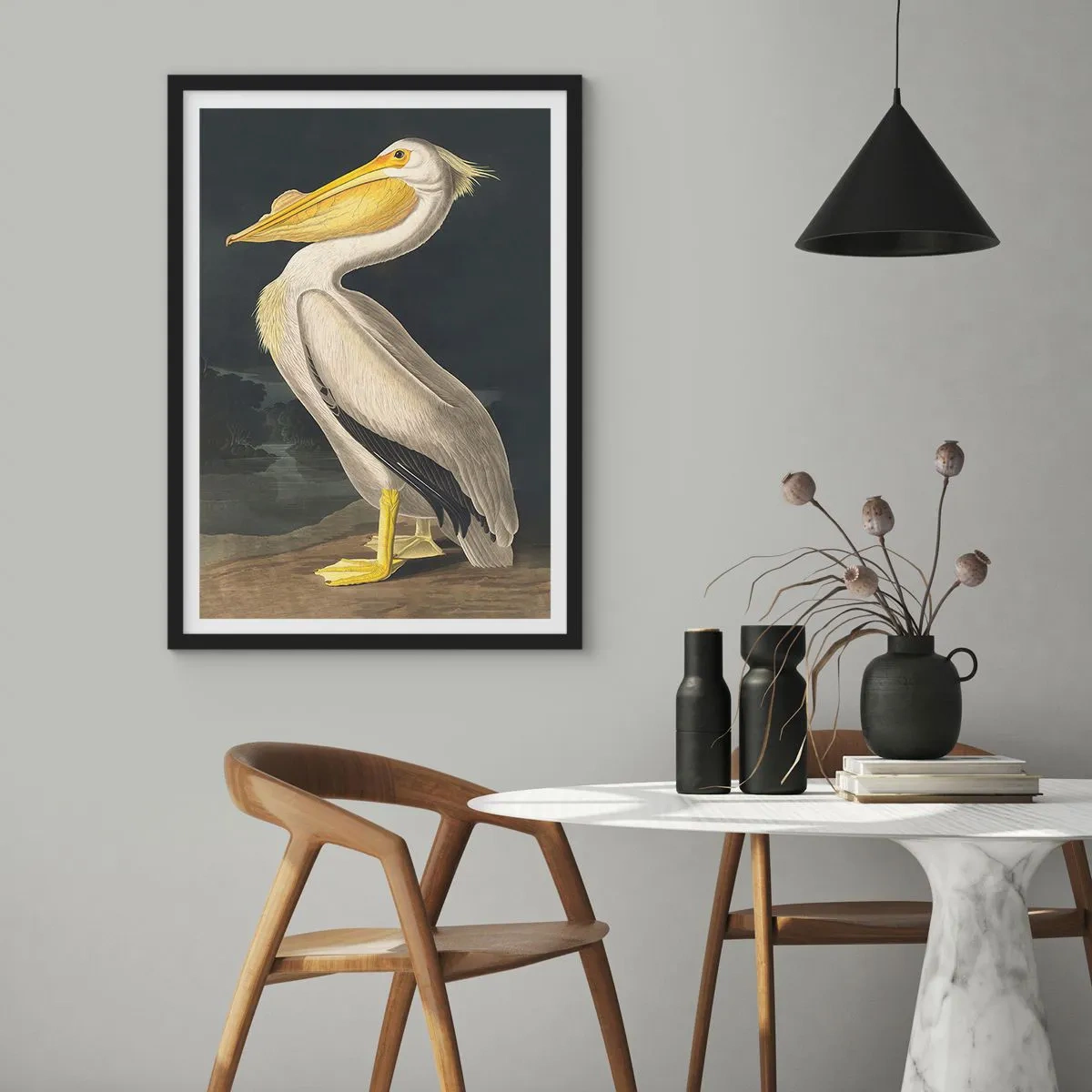 Affiche dans un cadre noir - Poster - Pélican dans une illustration classique sur fond sombre - 50x70cm - Plein de fierté - Décoration murale moderne pour le salon et la chambre ARTTOR