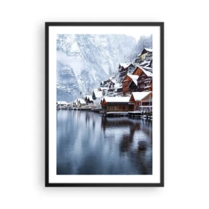 Affiche dans un cadre noir - Poster - Paysage hivernal d'un village de montagne au bord du lac - 50x70cm - En décoration hivernale - Décoration murale moderne pour le salon et la chambre ARTTOR