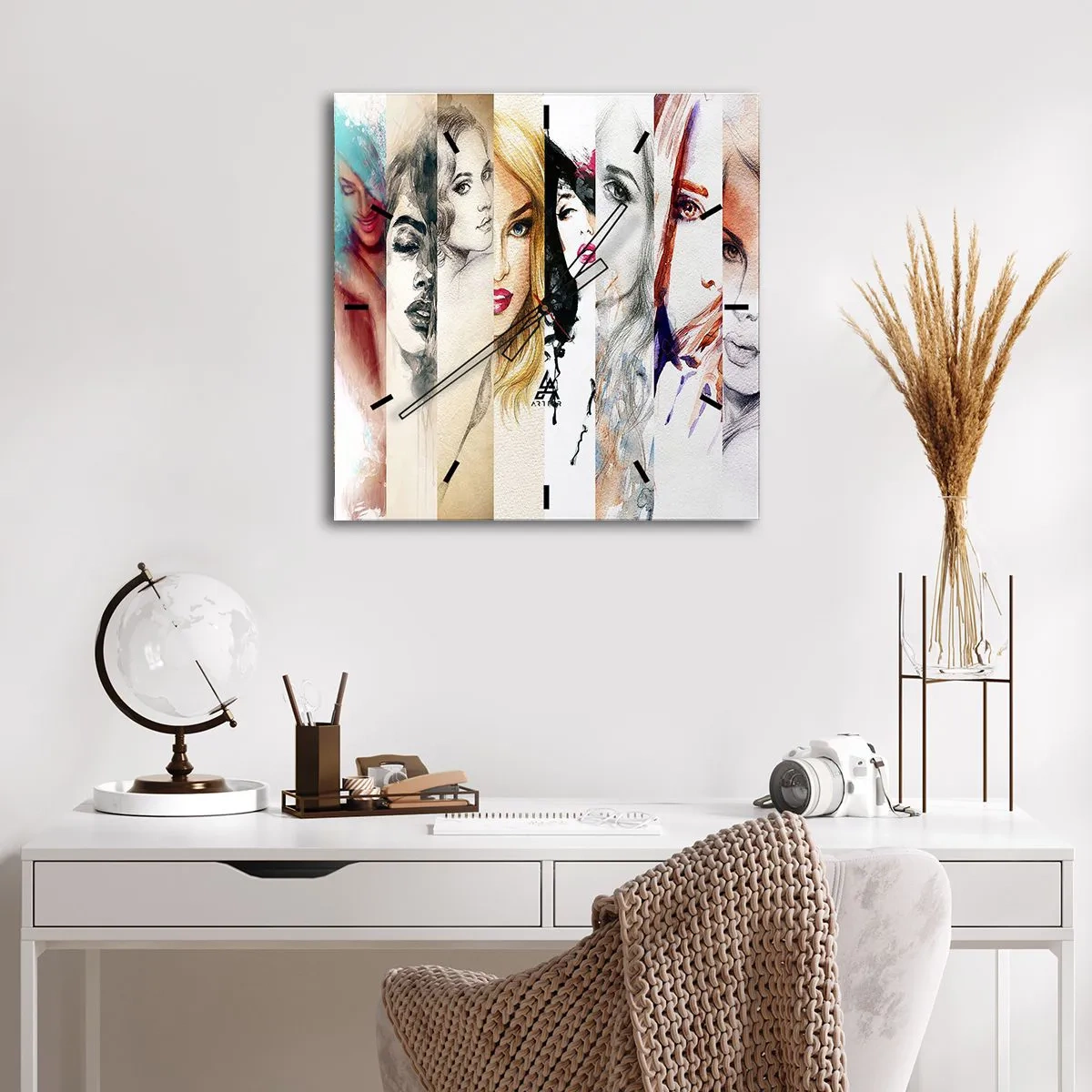 Horloge murale - Pendule murale - Une collection de portraits de femmes dans divers styles artistiques. - 30x30cm - Et c'est toujours TOI - Décoration murale moderne pour le salon et la chambre ARTTOR