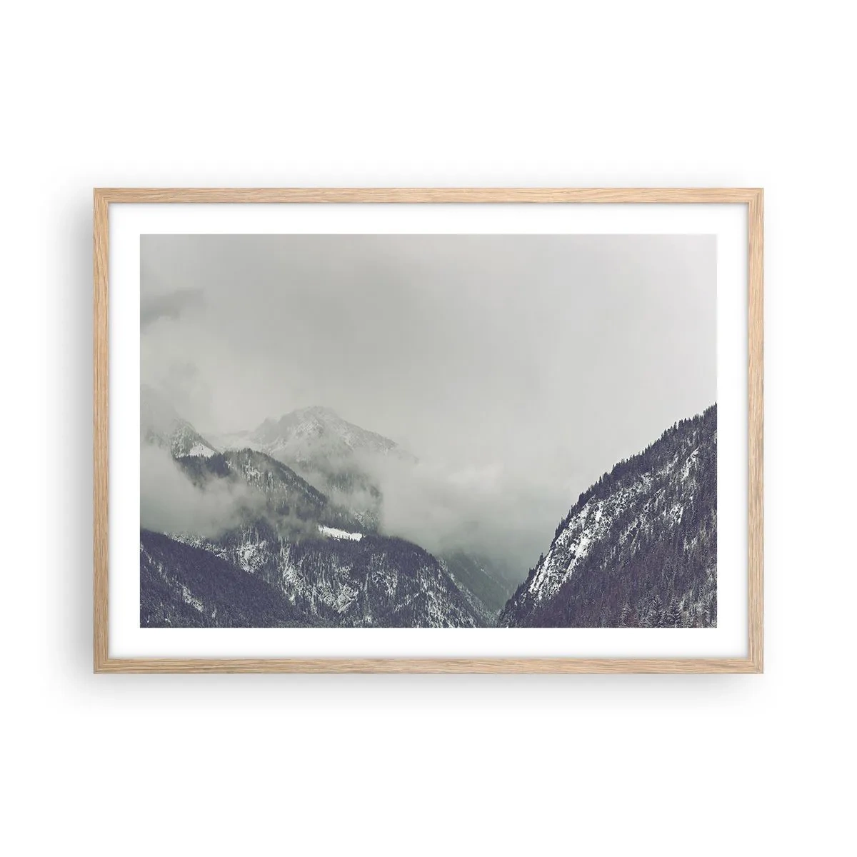 Affiche dans un chêne clair - Poster - Vallée brumeuse - 70x50 cm
