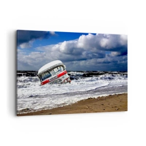 Impression sur toile - Image sur toile - Un bus coulé sur la plage au milieu des vagues et d'une mer agitée - 120x80cm - Et qu'est-ce qui vous étonne ? - Décoration murale moderne pour le salon et la chambre ARTTOR