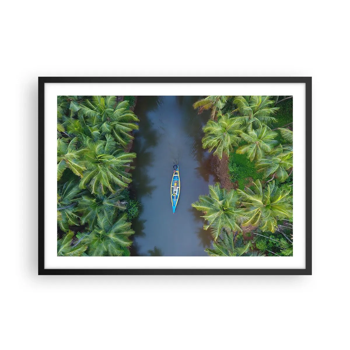 Affiche dans un cadre noir - Poster - Vue aérienne d'un bateau sur une rivière entourée de palmiers - 70x50cm - Sur un sentier tropical - Décoration murale moderne pour le salon et la chambre ARTTOR