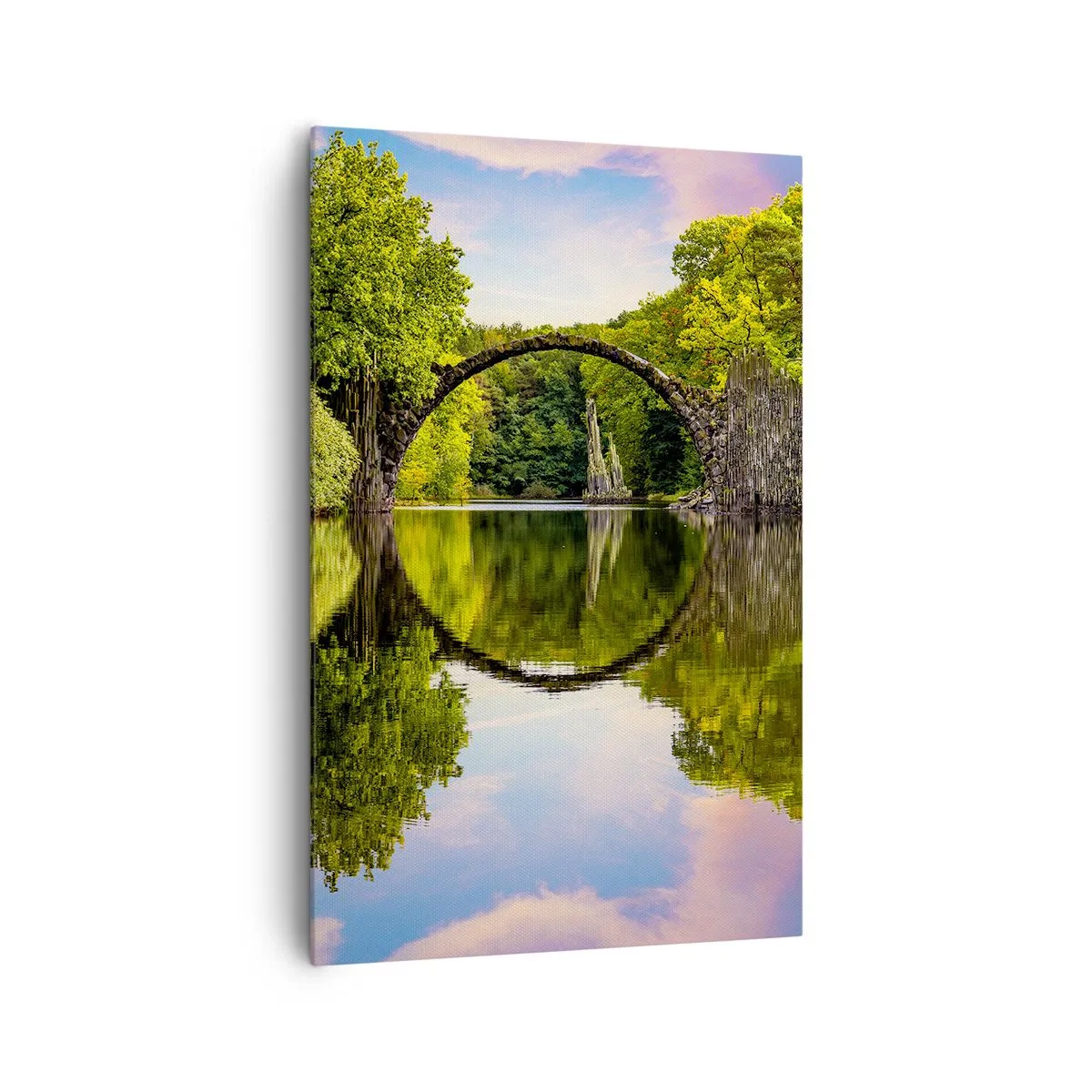 Impression sur toile - Image sur toile - Un pont de pierre sur une rivière avec un reflet parfait dans l'eau - 80x120cm - À la jonction de deux mondes - Décoration murale moderne pour le salon et la chambre ARTTOR