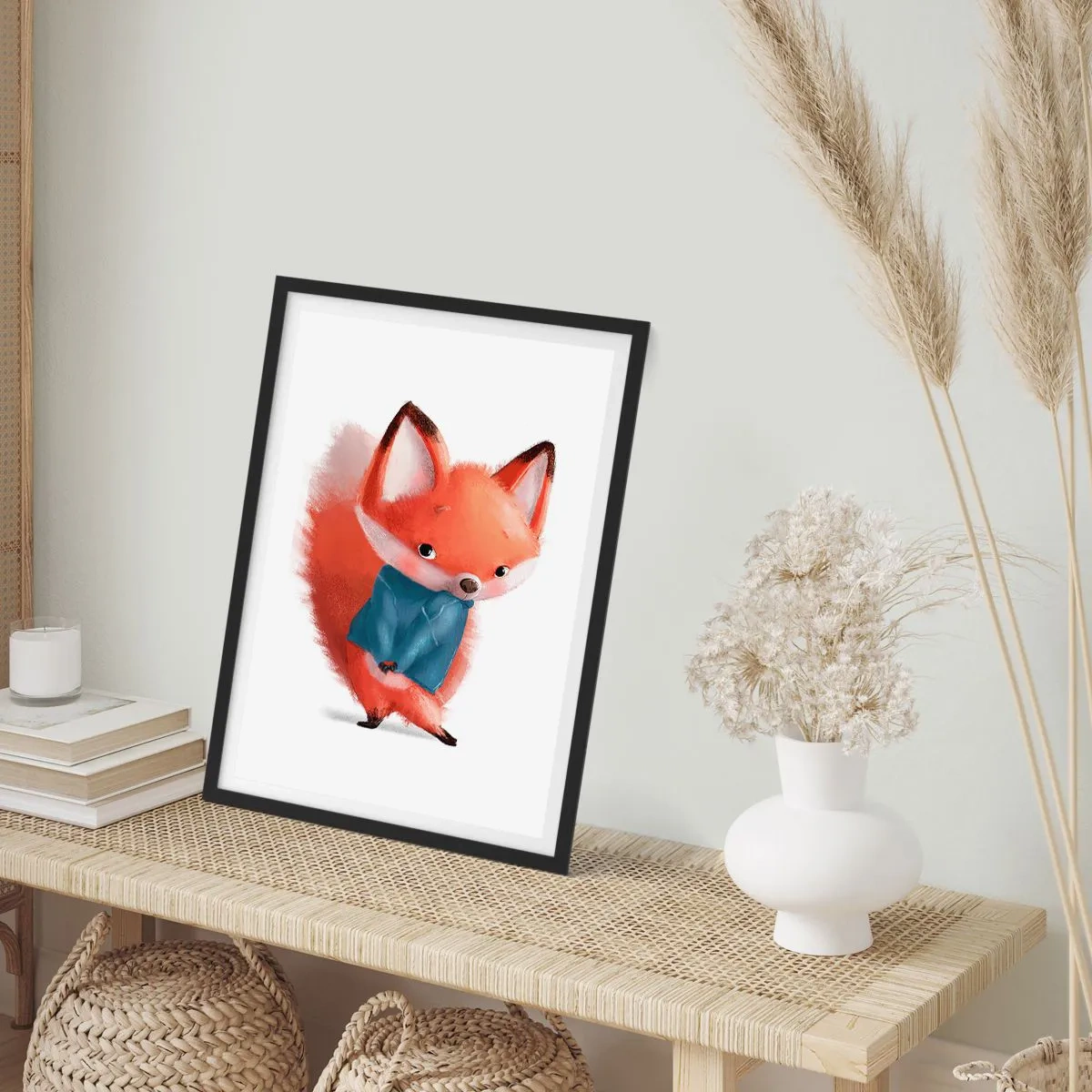 Affiche dans un cadre noir - Poster - Un charmant renard roux dans un pull bleu - 50x70cm - Est-ce que ça me va? - Décoration murale moderne pour le salon et la chambre ARTTOR