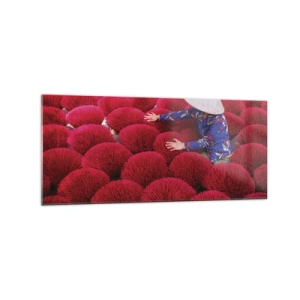 Impression sur verre - Image sur verre - Une femme portant un chapeau traditionnel parmi des bâtons d'encens rouges - 120x50cm - Dans un champ de riz - Décoration murale moderne pour le salon et la chambre ARTTOR