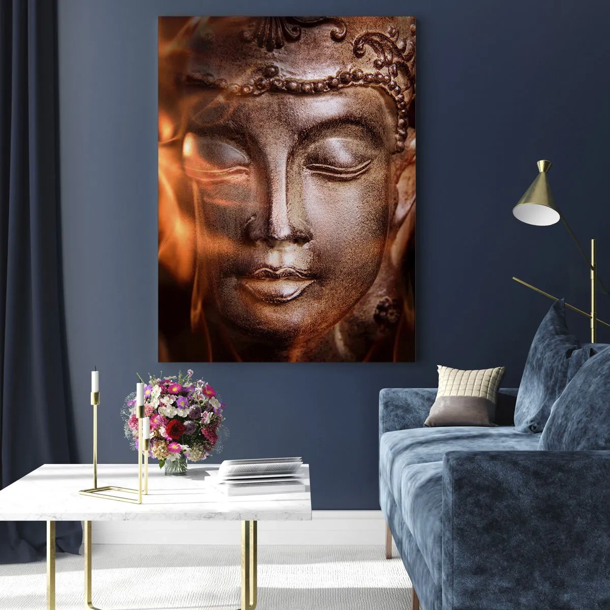 Impression sur verre - Image sur verre - Une statue de Bouddha au milieu de flammes aux teintes dorées - 70x100cm - Il n'existe qu'ici et maintenant - Décoration murale moderne pour le salon et la chambre ARTTOR