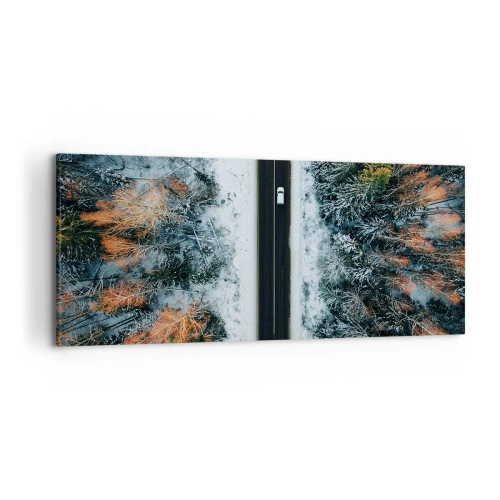 Impression sur toile - Image sur toile - Une route à travers une forêt hivernale vue à vol d'oiseau - 120x50cm - Couper à travers la forêt d'hiver - Décoration murale moderne pour le salon et la chambre ARTTOR