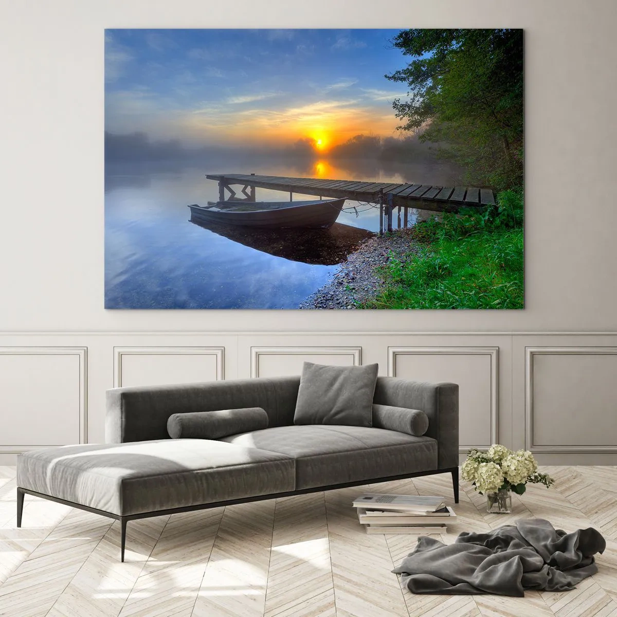 Impression sur verre - Image sur verre - Un bateau à quai au lever du soleil sur le lac - 100x70cm - Comment l'ordinaire se transforme en magie - Décoration murale moderne pour le salon et la chambre ARTTOR