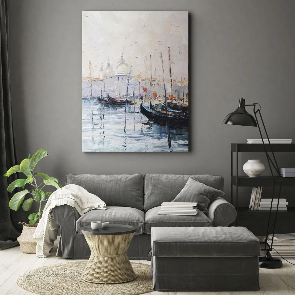 Impression sur toile - Image sur toile - Vue pittoresque des canaux avec des bateaux aux couleurs pastel - 80x120cm - Derrière l'eau, derrière le brouillard - Décoration murale moderne pour le salon et la chambre ARTTOR