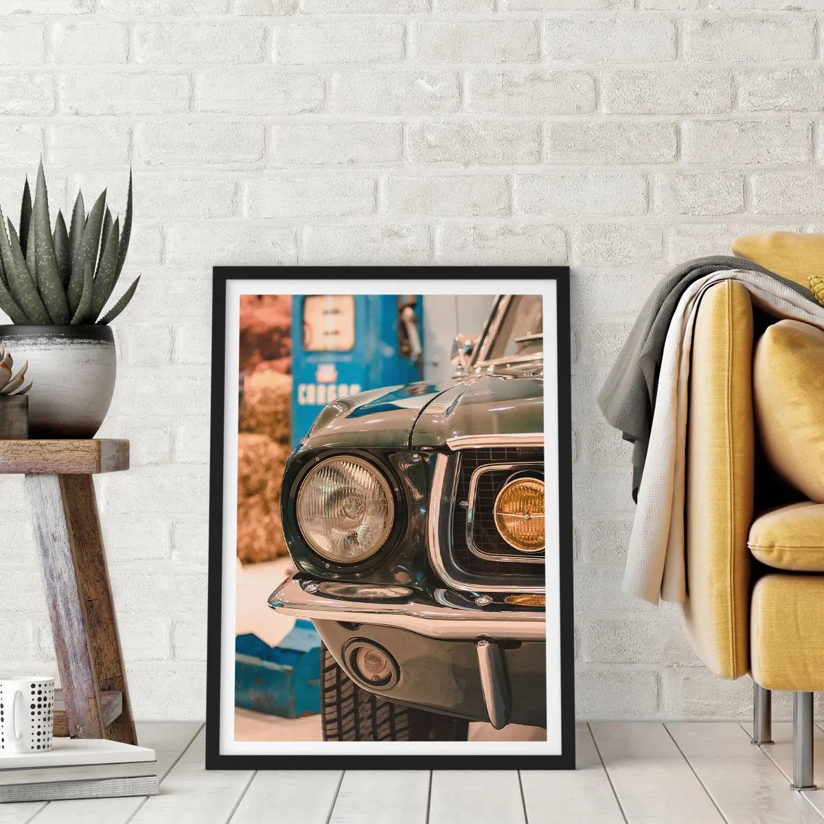 Affiche dans un cadre noir - Poster - Gros plan d'un phare de voiture rétro classique - 50x70cm - Rencontre avec une légende - Décoration murale moderne pour le salon et la chambre ARTTOR