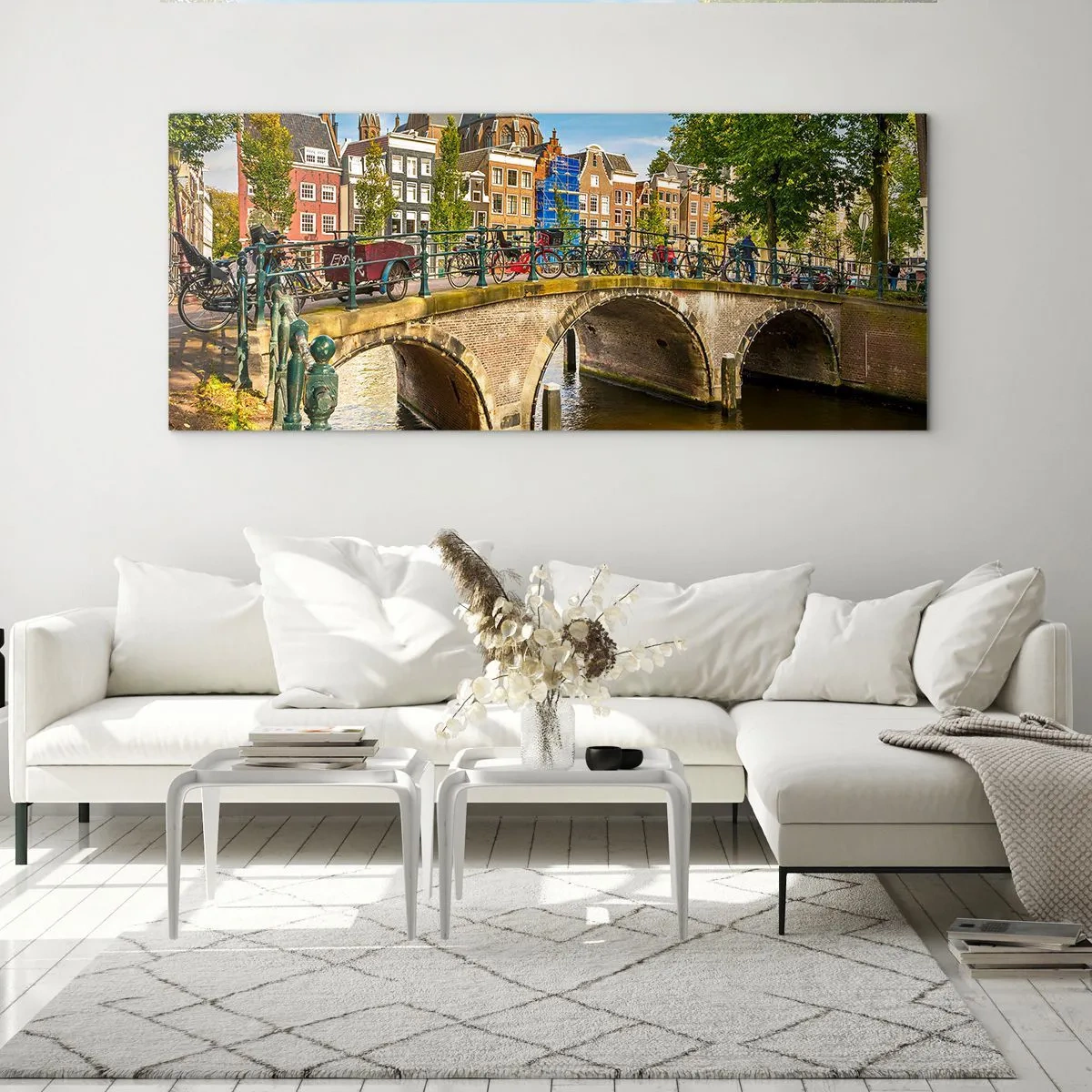 Impression sur verre - Image sur verre - Un canal pittoresque avec un pont à Amsterdam - 160x50cm - Le printemps sur le canal - Décoration murale moderne pour le salon et la chambre ARTTOR