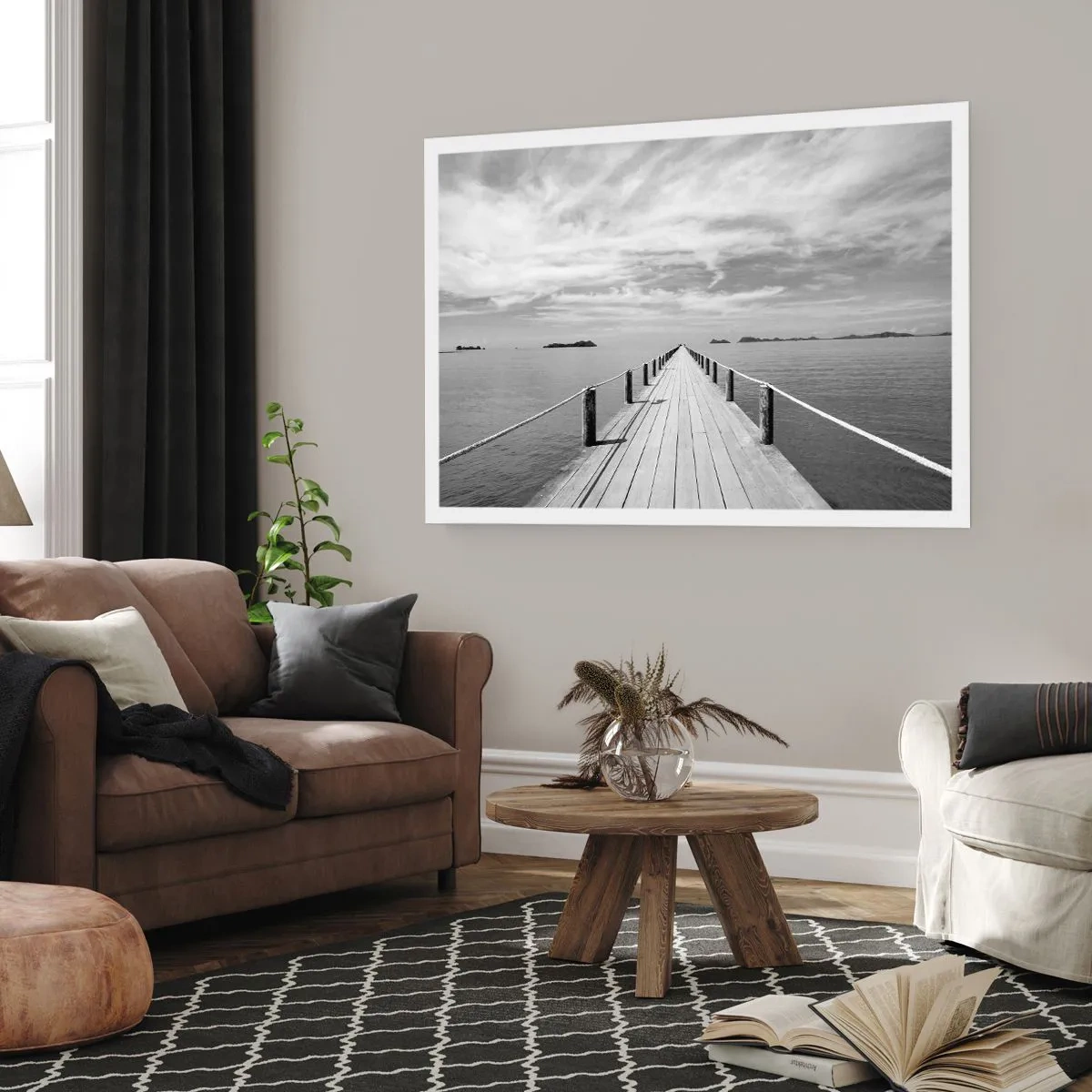 Affiche - Poster - Une jetée en bois menant au loin sur une mer calme - 100x70cm - Et peut-être un voyage... - Décoration murale moderne pour le salon et la chambre ARTTOR