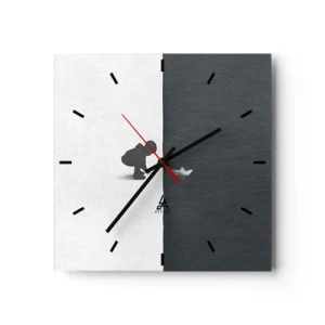 Horloge murale - Pendule murale - Une figure d'enfant avec un bateau en papier sur un fond de moitiés contrastées - 30x30cm - Grande expédition - Décoration murale moderne pour le salon et la chambre ARTTOR