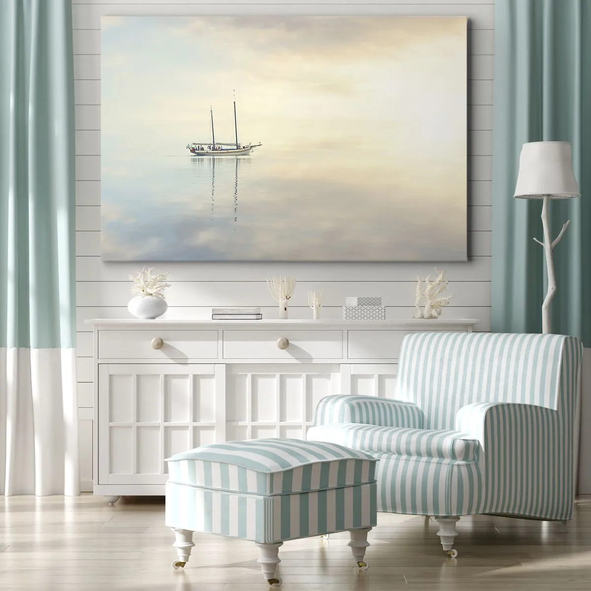 Impression sur toile - Image sur toile - Un bateau sur une mer calme dans une douce lumière - 70x50cm - Dans une mer de silence - Décoration murale moderne pour le salon et la chambre ARTTOR