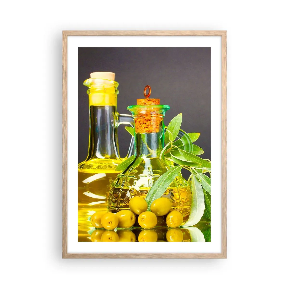 Affiche dans un chêne clair - Poster - Nature morte aux olives et à l'huile d'olive - 50x70 cm