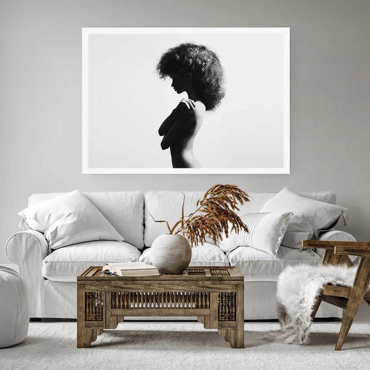 Affiche - Poster - Une silhouette subtile d'une femme dans des tons noirs et blancs sur un fond clair - 100x70cm - Comme une fleur au bout d'une fine tige - Décoration murale moderne pour le salon et la chambre ARTTOR