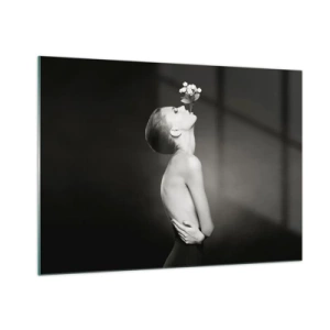 Impression sur verre - Image sur verre - Une femme avec une fleur dans la bouche dans un portrait en noir et blanc - 100x70cm - Elégance excentrique - Décoration murale moderne pour le salon et la chambre ARTTOR