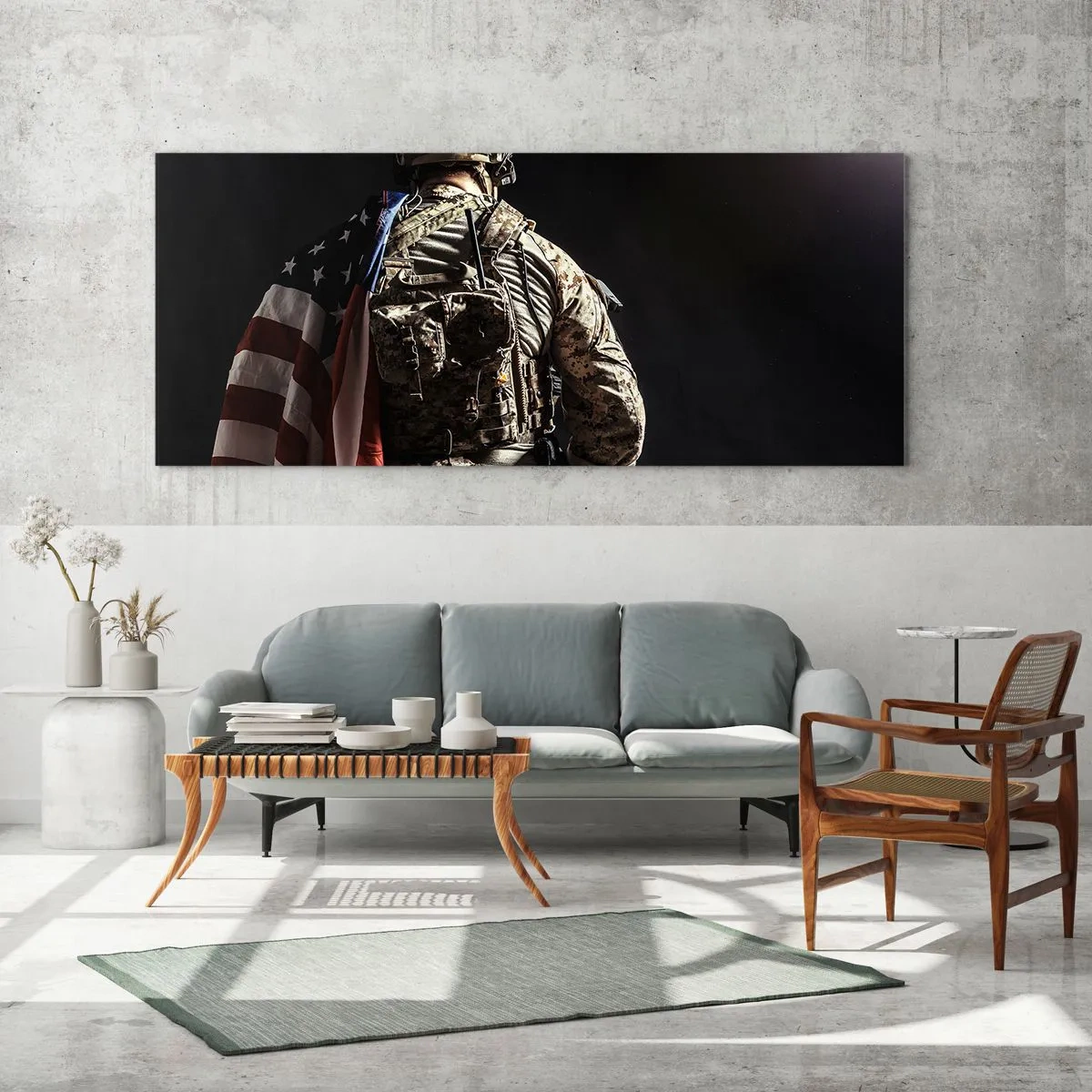 Impression sur verre - Image sur verre - Un soldat en uniforme avec un drapeau sur un fond sombre - 160x50cm - C'est exactement pour ça - Décoration murale moderne pour le salon et la chambre ARTTOR