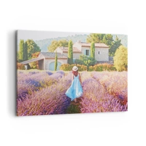 Impression sur toile - Image sur toile - Une femme en robe bleue marchant dans un champ de lavande avec vue sur une maison. - 120x80cm - Fille de la lavande - Décoration murale moderne pour le salon et la chambre ARTTOR