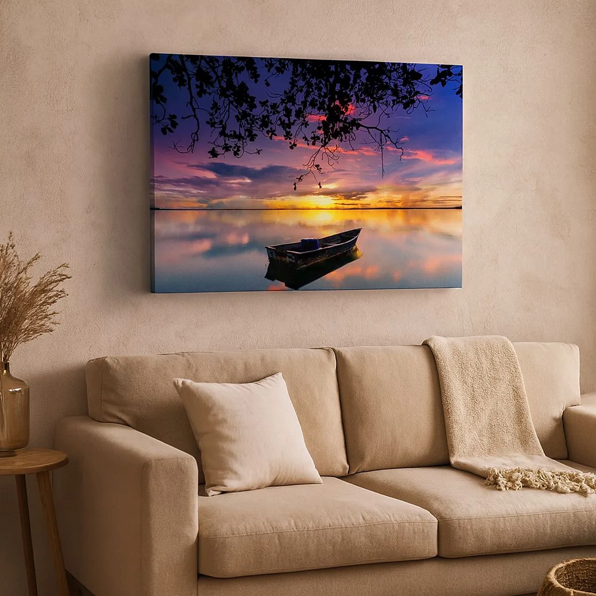 Impression sur toile - Image sur toile - Un bateau sur une eau calme au coucher du soleil - 70x50cm - "Tu sembles suspendu au milieu du ciel..." - Décoration murale moderne pour le salon et la chambre ARTTOR